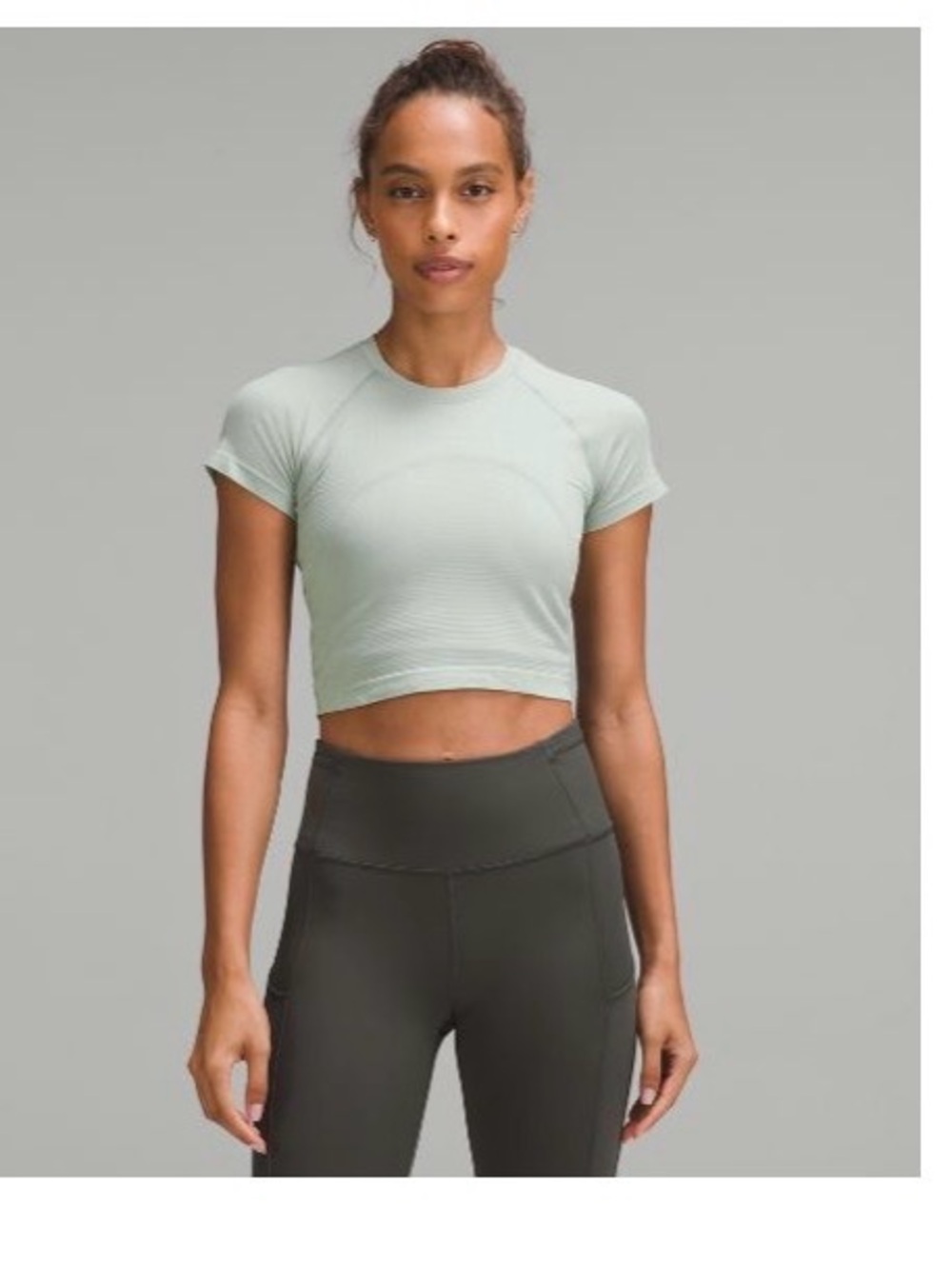 Swiftly Tech cropped short sleeve shirt